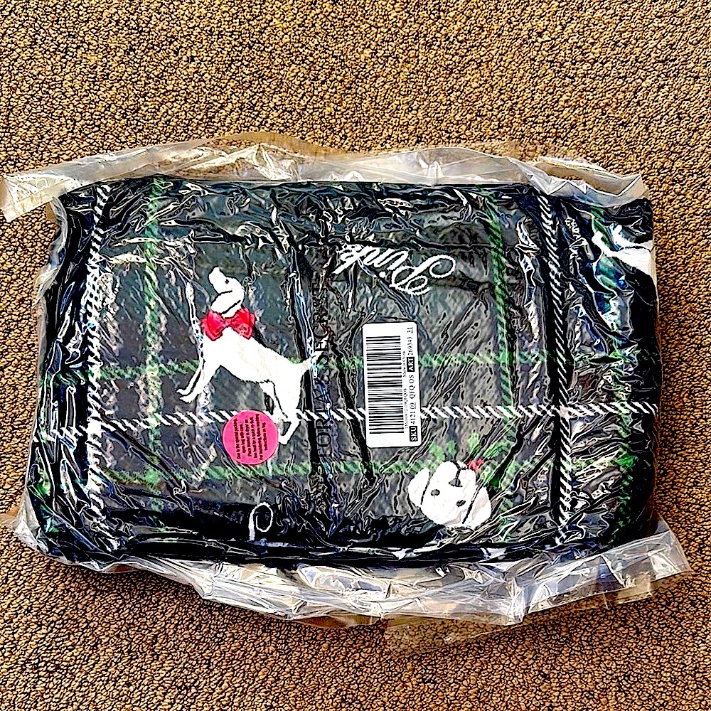 PINK Victoria’s Secret Blue Plaid Logo Dog Holiday Fleece Blanket NWT Sealed